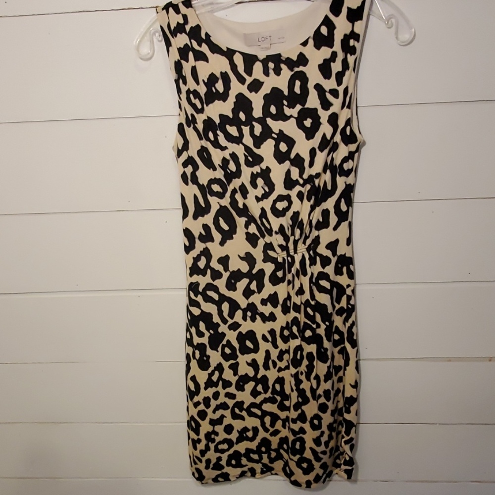 Sleeveless cheetah print dress